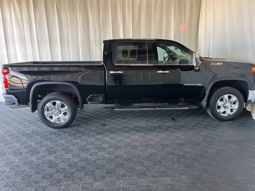Used 2021 Chevrolet Silverado 3500 LTZ w/ LTZ Premium Package AWD/4WD image 2