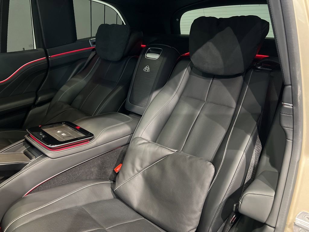 Used 2021 Mercedes-Benz Maybach GLS 600 4MATIC image 41