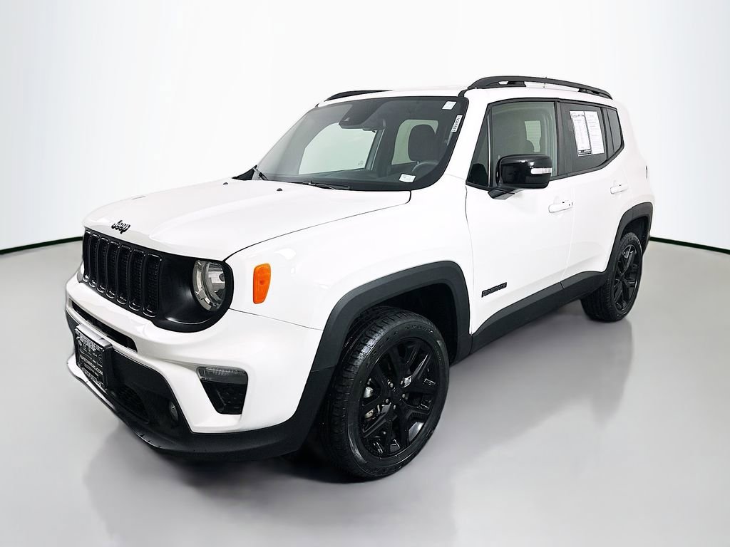 Used 2022 Jeep Renegade Altitude image 3