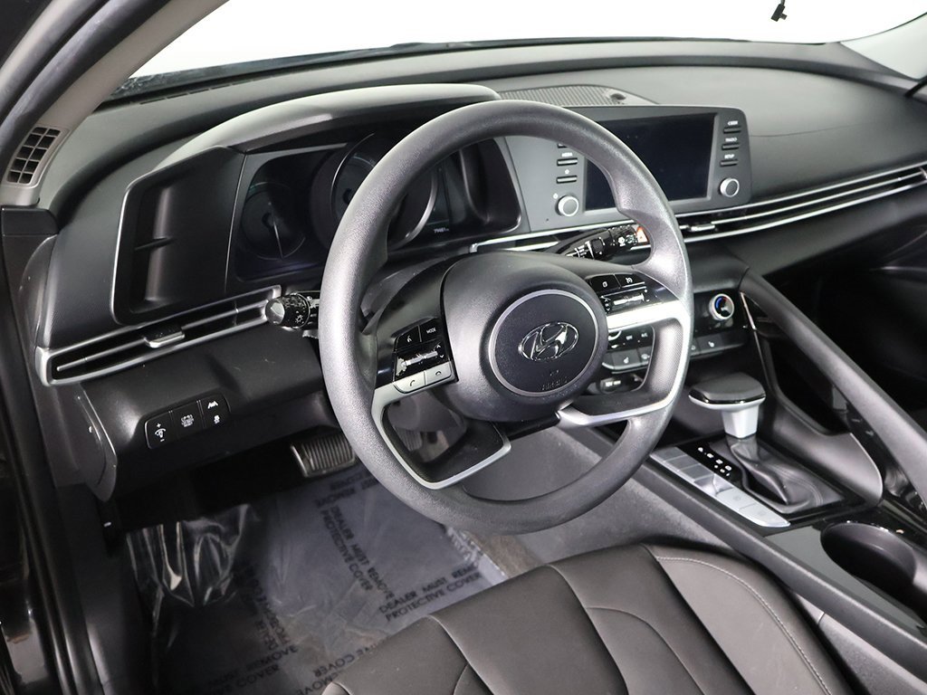 Used 2023 Hyundai Elantra Blue w/ Winter Weather Package image 26