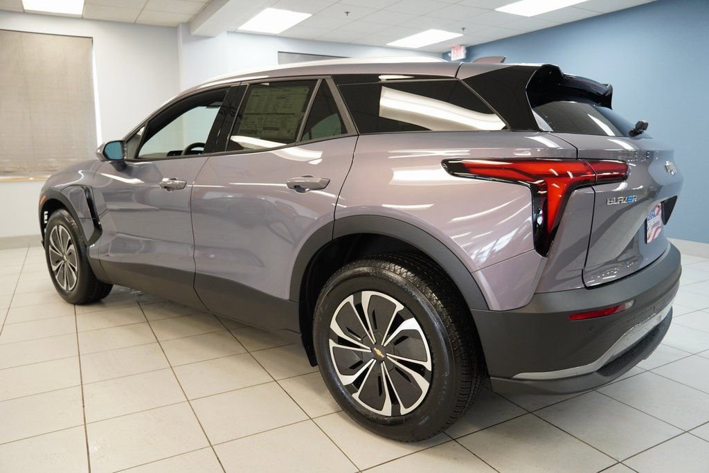 New 2025 Chevrolet Blazer EV LT AWD/4WD image 3