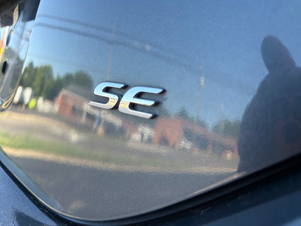 Used 2019 Toyota Corolla SE FWD image 16