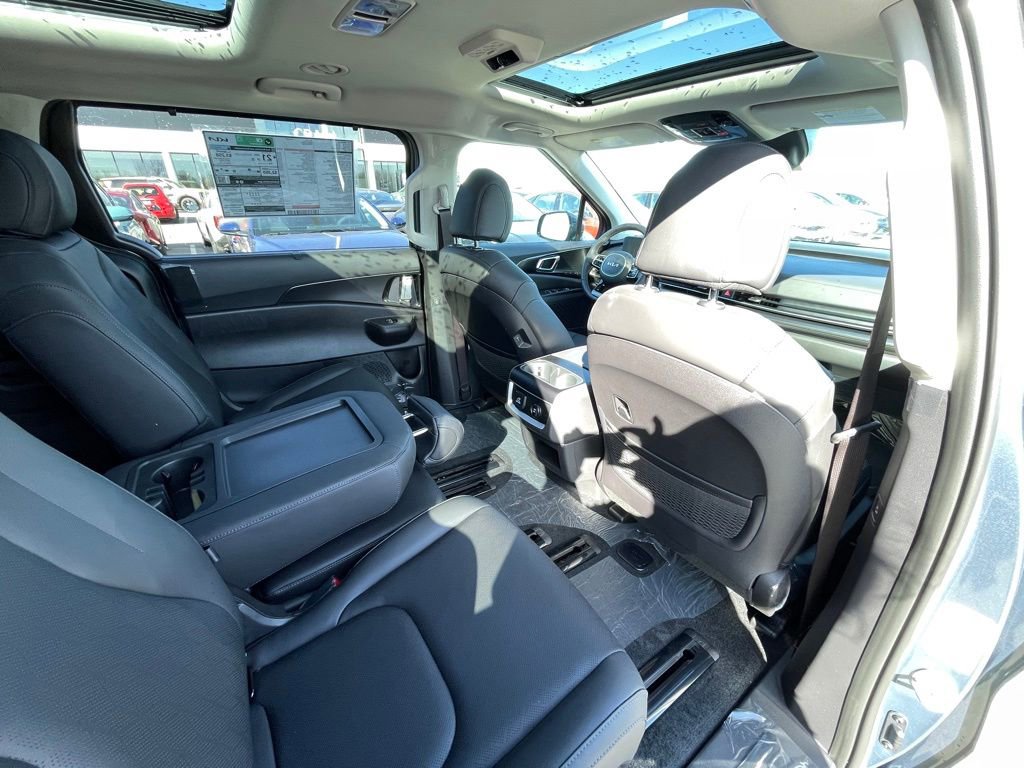 New 2026 Kia Carnival SX w/ SX Dark Edition Package image 28