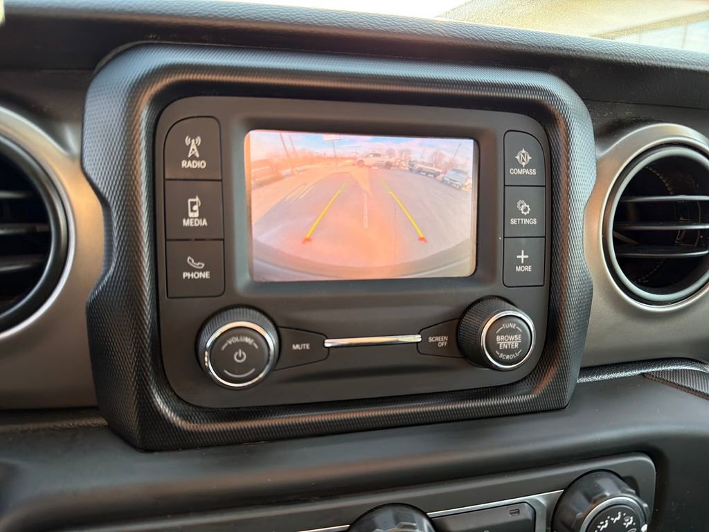 Used 2021 Jeep Wrangler Unlimited Sport image 19