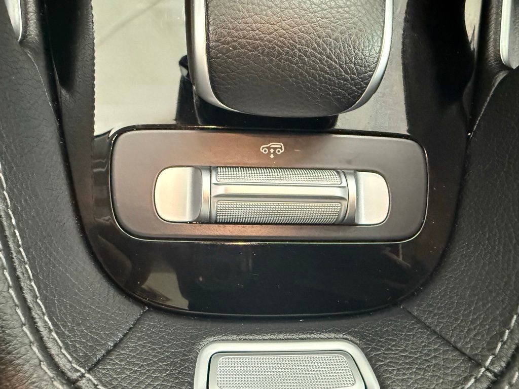 Used 2023 Mercedes-Benz GLS 450 4MATIC image 18