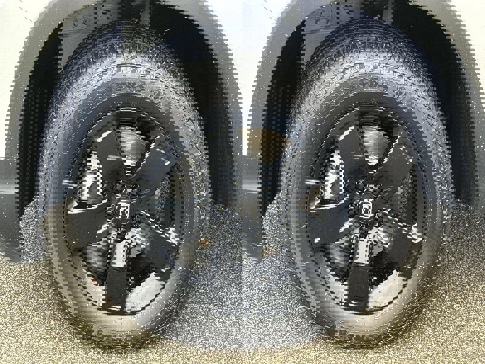 Used 2025 Honda Ridgeline Black Edition image 10