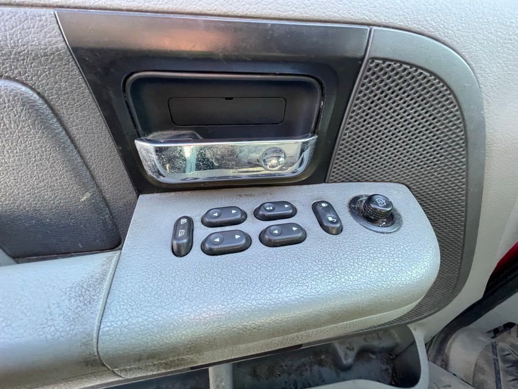 Used 2008 Ford F150 STX image 9