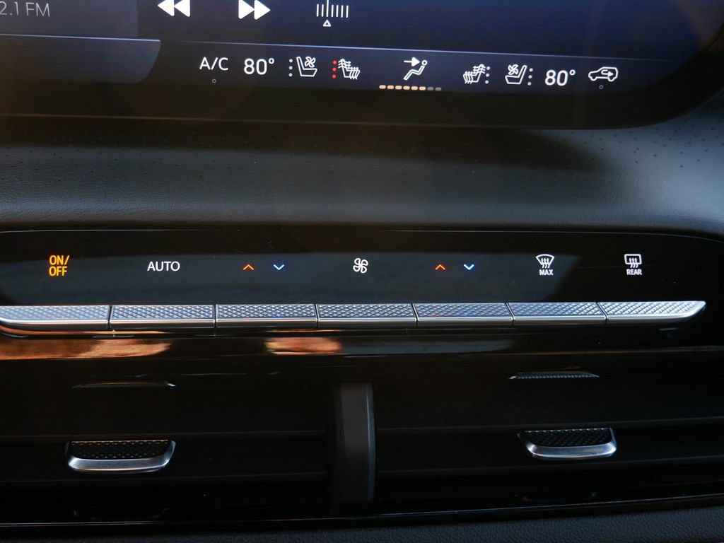 Used 2025 Buick Enclave Avenir w/ Trailering Package, 5000 lbs. AWD/4WD image 22