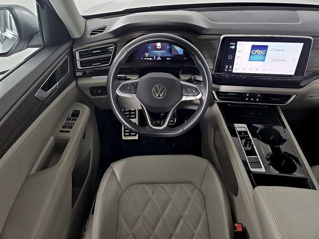 Used 2024 Volkswagen Atlas SEL Premium R-Line image 12