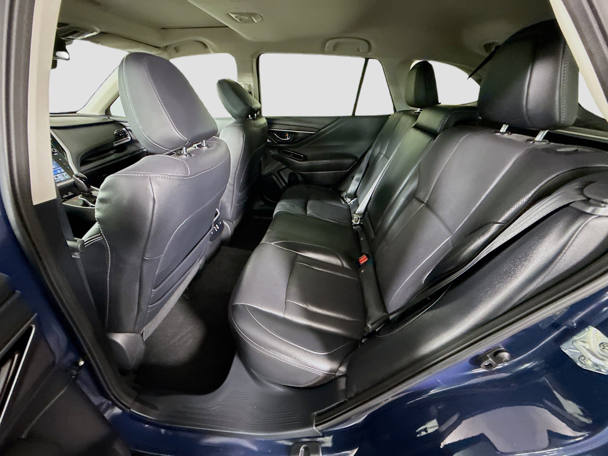 Used 2023 Subaru Outback Limited image 25