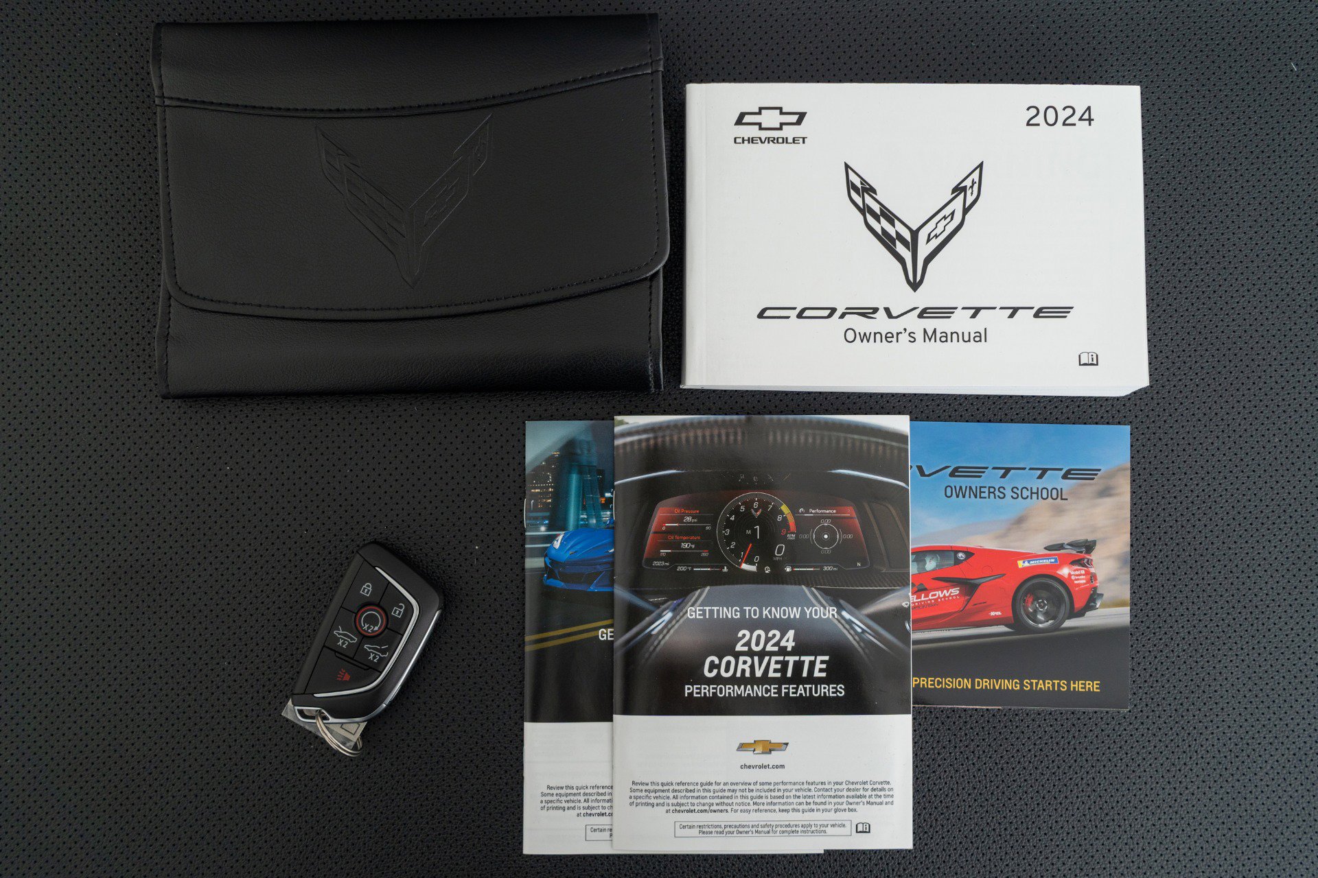 Used 2024 Chevrolet Corvette Z06 RWD image 21
