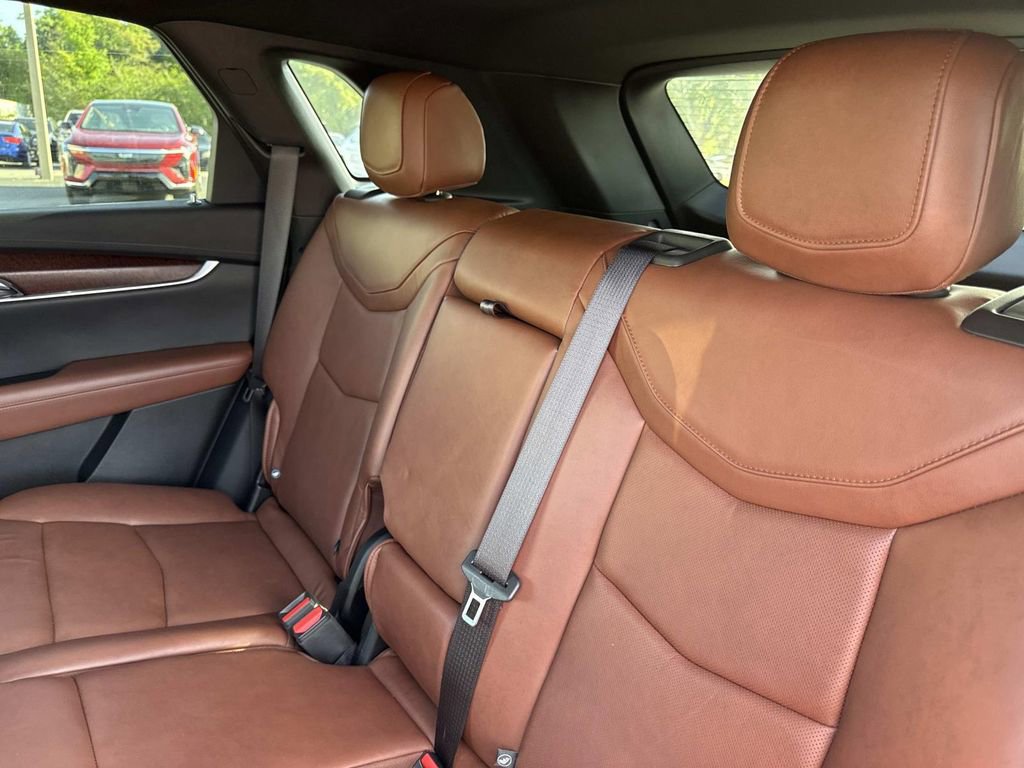 Used 2020 Cadillac XT5 Premium Luxury image 14