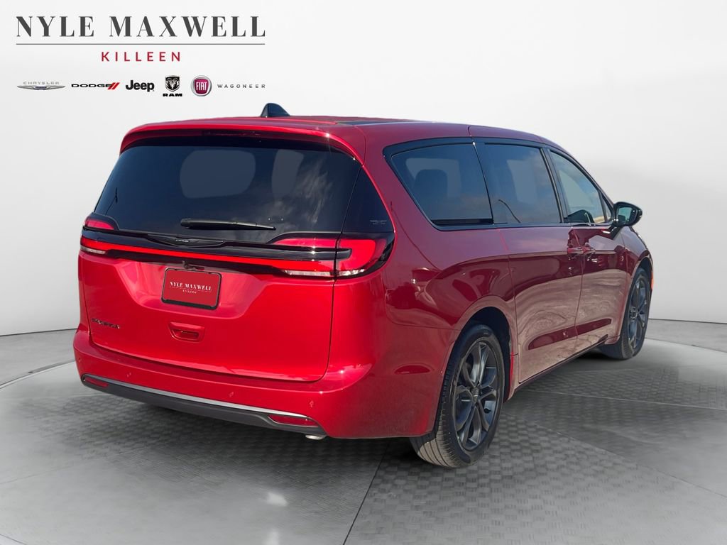 New 2026 Chrysler Pacifica Select image 16