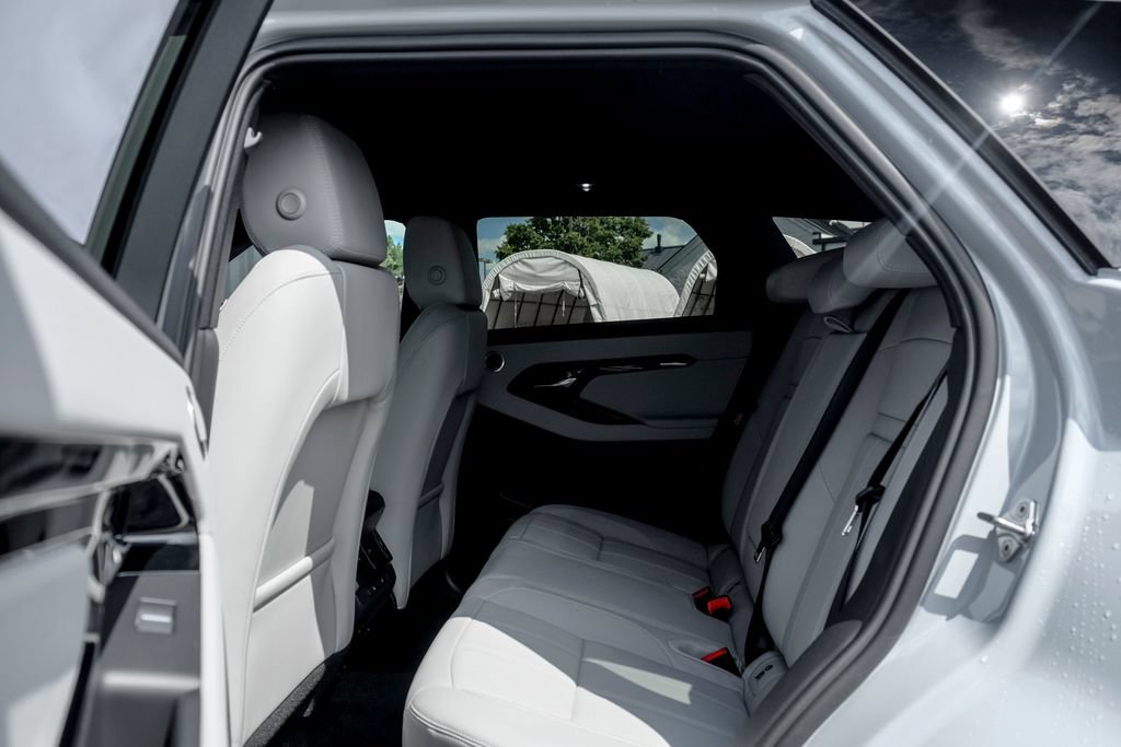 New 2026 Land Rover Range Rover Evoque S AWD/4WD image 16