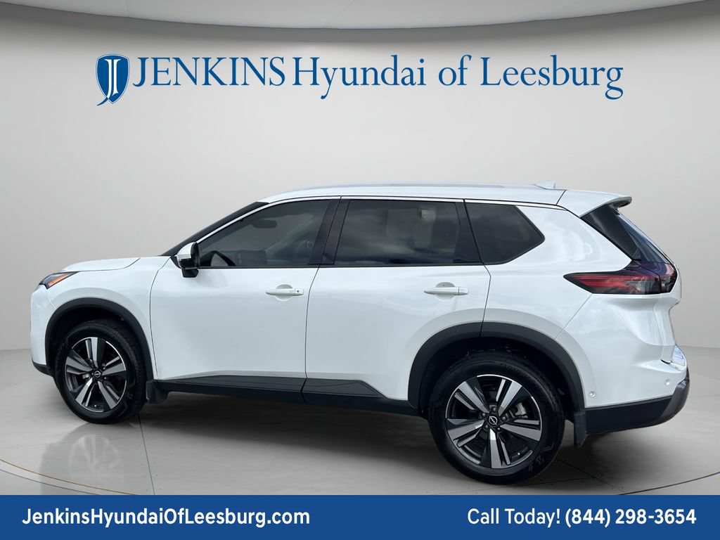 Used 2024 Nissan Rogue SL FWD image 8