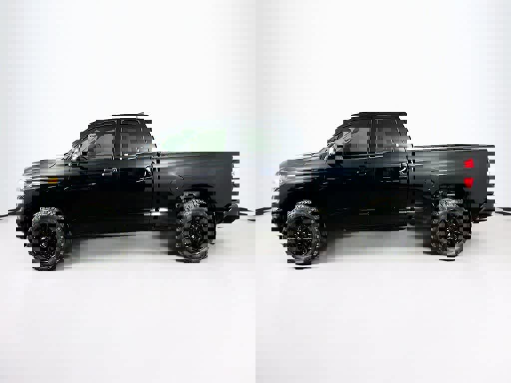 Used 2020 Toyota Tundra image 3