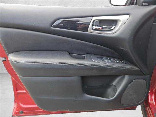 Used 2020 Nissan Pathfinder SV FWD image 17