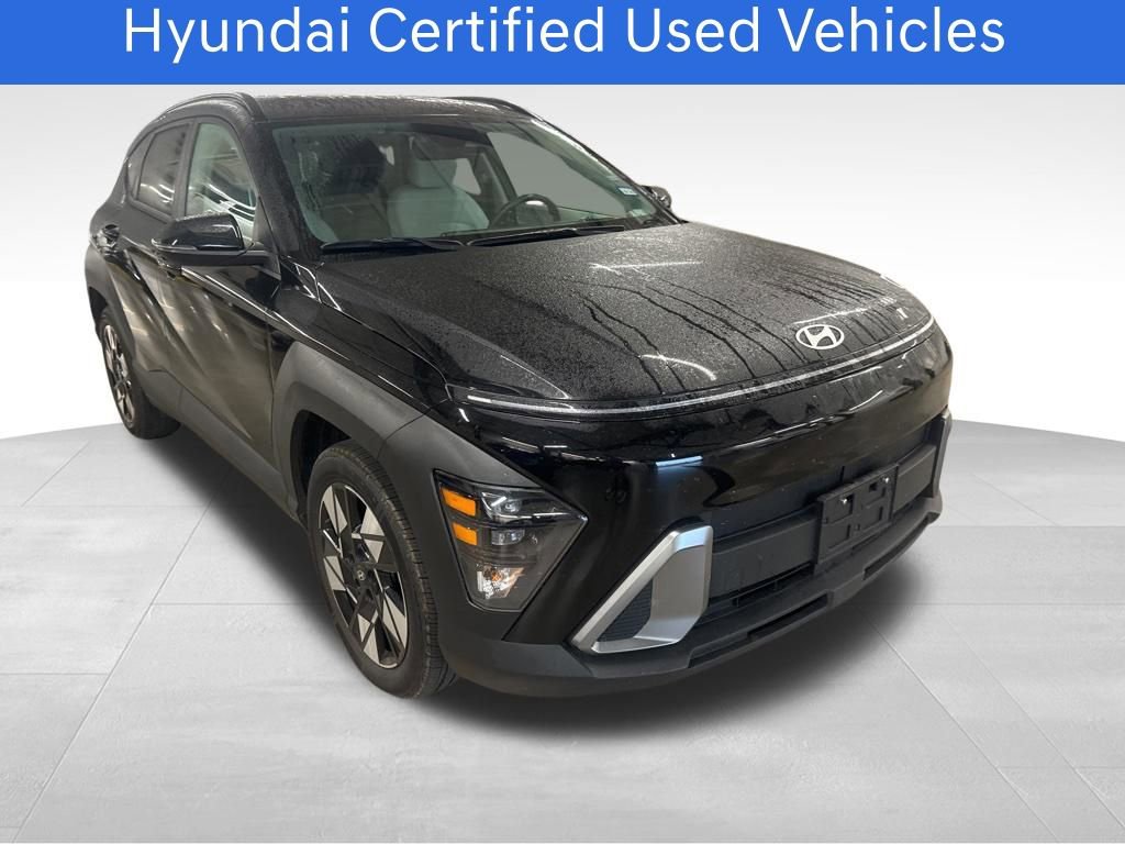 Certified 2025 Hyundai Kona SEL FWD image 4