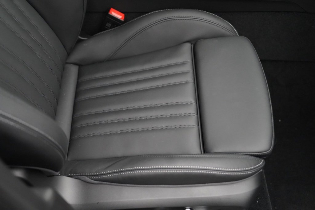 New 2025 Maserati Grecale Modena image 41