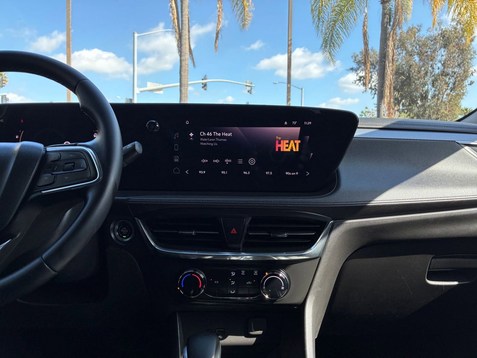 Used 2025 Buick Encore GX Preferred image 17