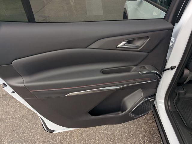 New 2026 Chevrolet Traverse RS w/ LPO, Floor Liner Package image 10