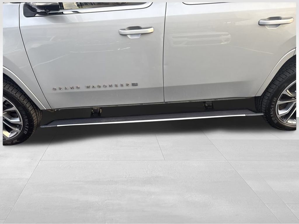 Used 2024 Jeep Grand Wagoneer Series III w/ Flexible Seating Group image 30