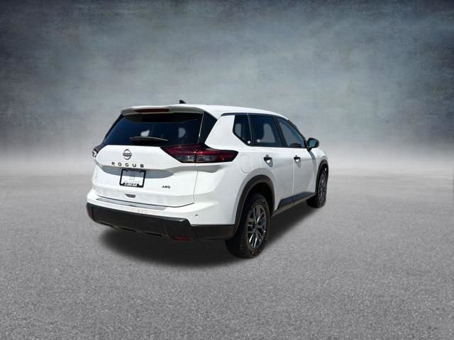 Used 2024 Nissan Rogue S AWD/4WD image 5