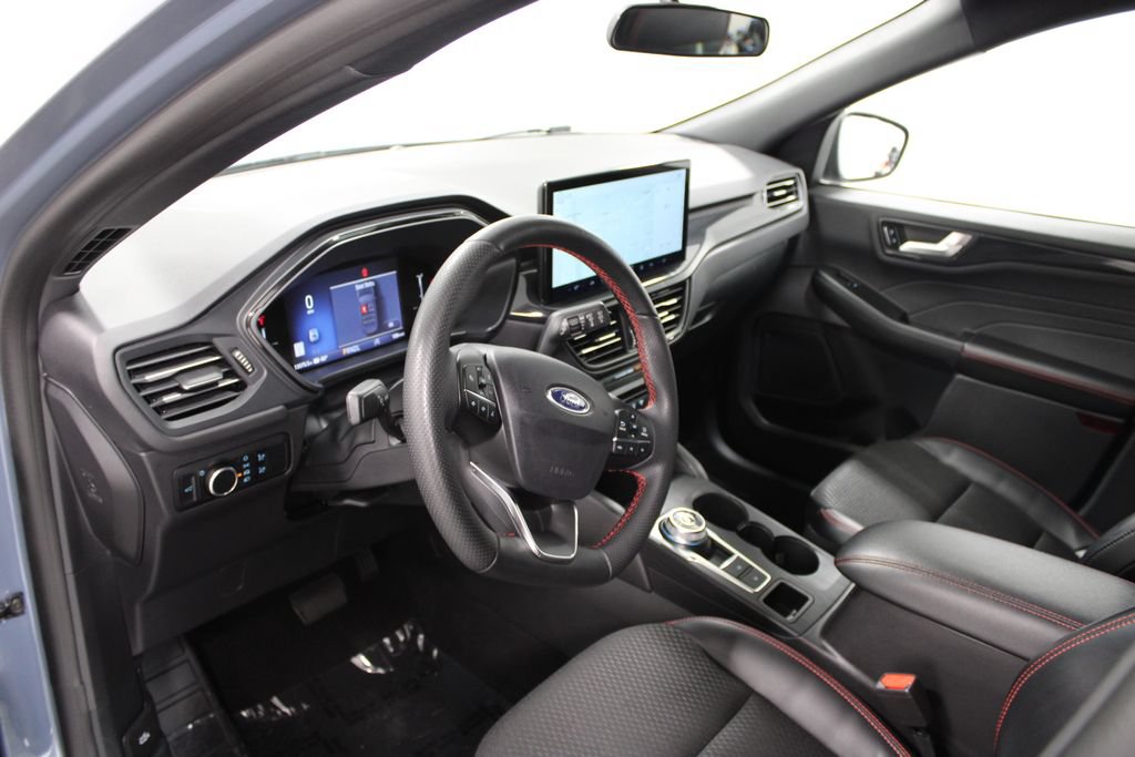 Used 2025 Ford Escape ST-Line w/ Tech Pack #1 FWD image 23