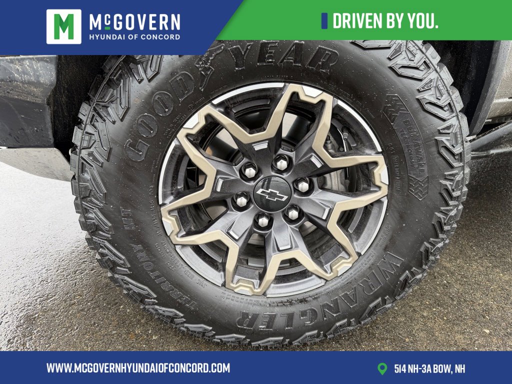 Used 2024 Chevrolet Colorado ZR2 w/ ZR2 Convenience Package III image 29