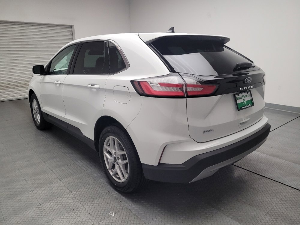 Used 2024 Ford Edge SEL image 5