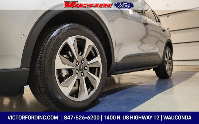 Used 2023 Ford Escape Platinum w/ Premium Technology Package image 16