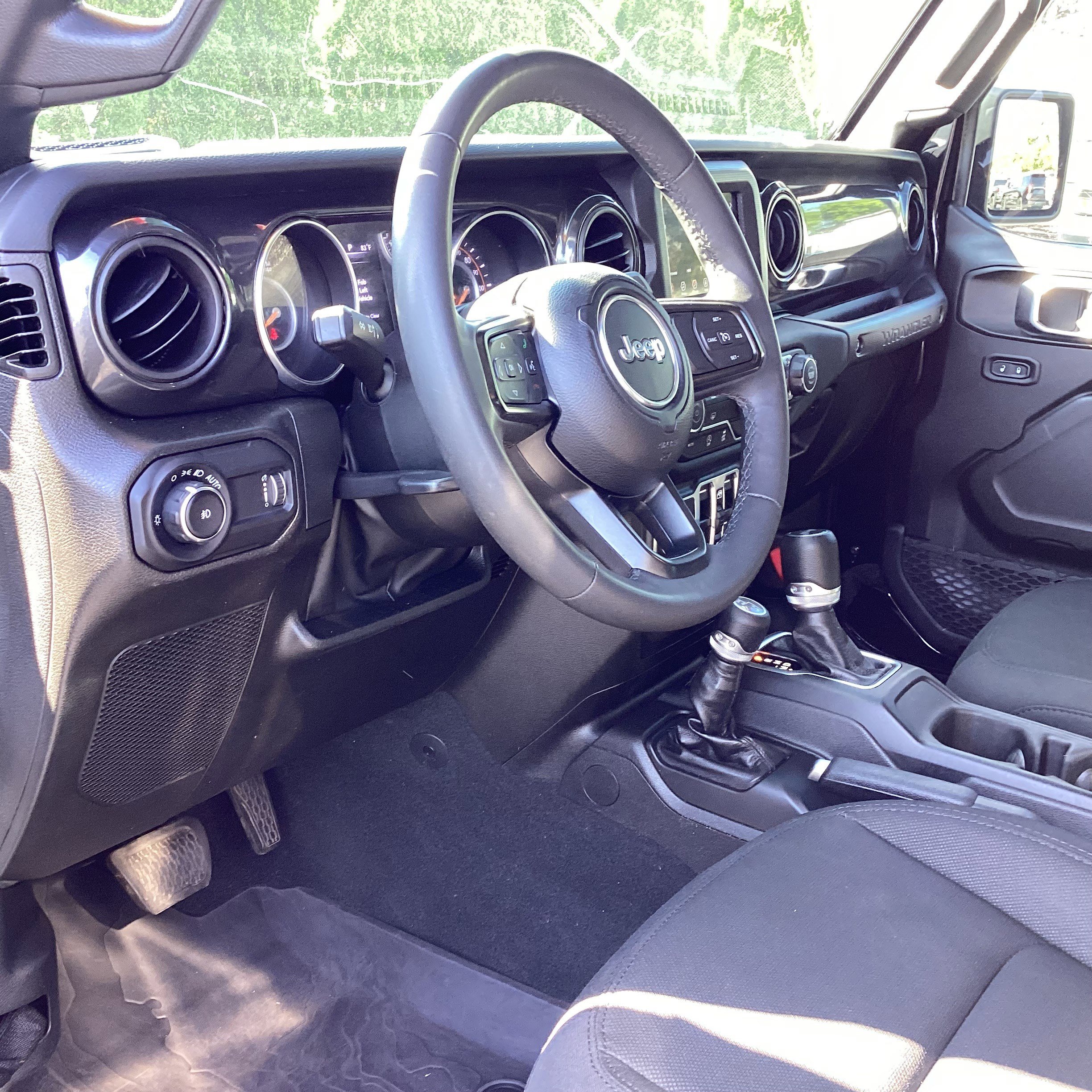 Used 2023 Jeep Wrangler Unlimited Sport AWD/4WD image 22
