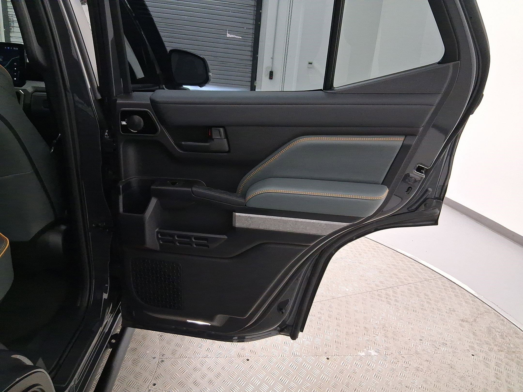 Used 2025 Toyota 4Runner Trailhunter image 13