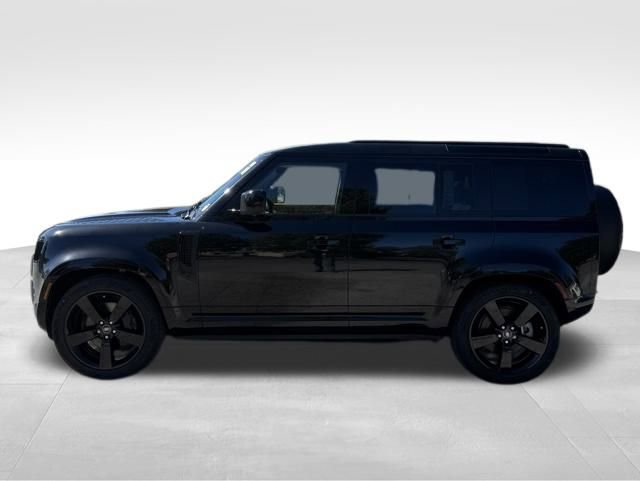 New 2025 Land Rover Defender 110 X-Dynamic SE image 2