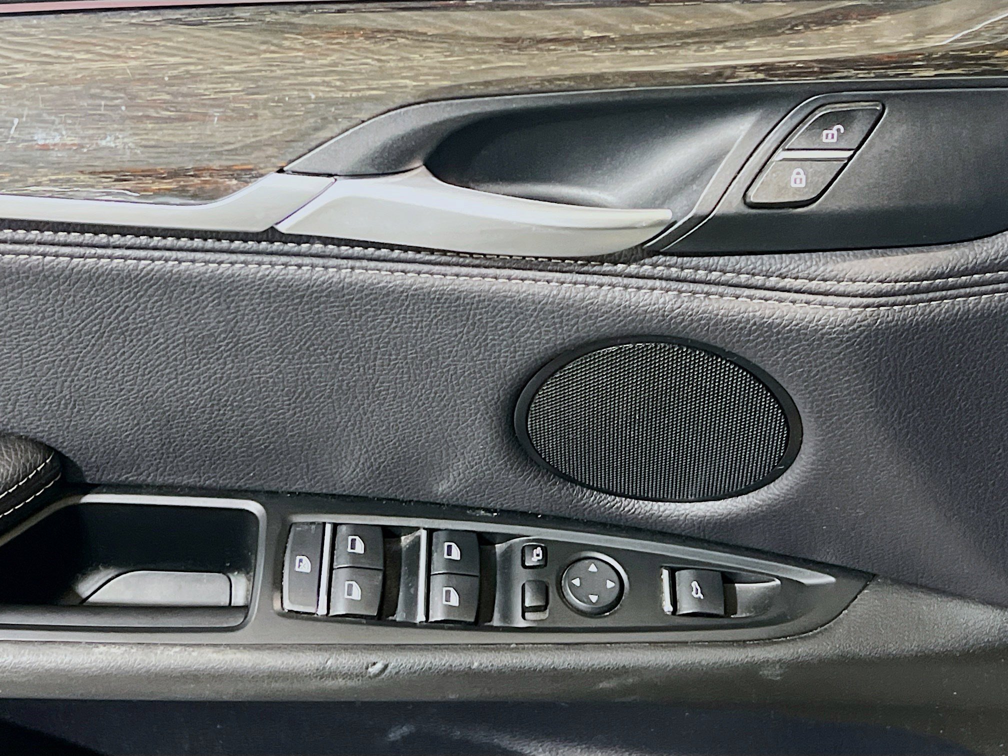 Used 2018 BMW X5 sDrive35i w/ M Sport Package image 14