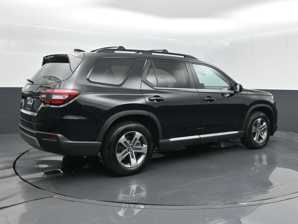 Certified 2025 Honda Pilot EX-L image 8