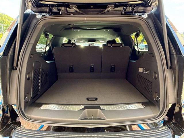 New 2025 Chevrolet Suburban Premier image 28