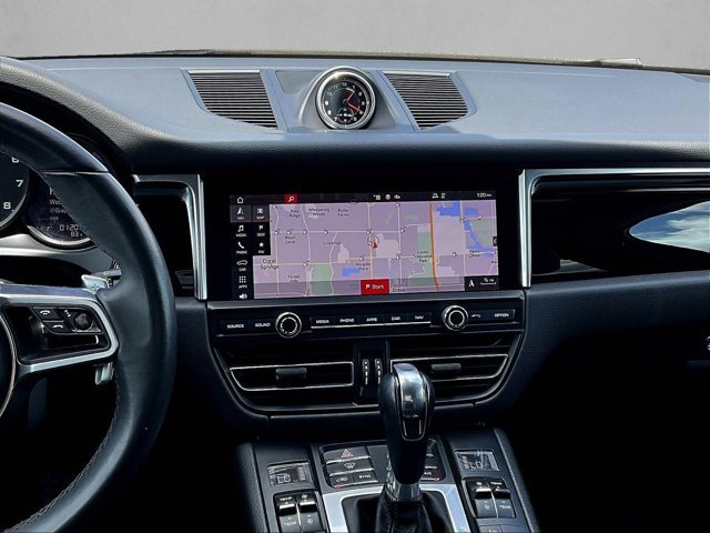 Used 2020 Porsche Macan AWD/4WD image 8