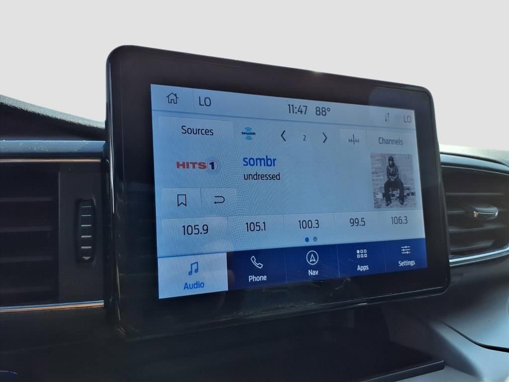 Used 2023 Ford Explorer XLT w/ Equipment Group 202A image 10