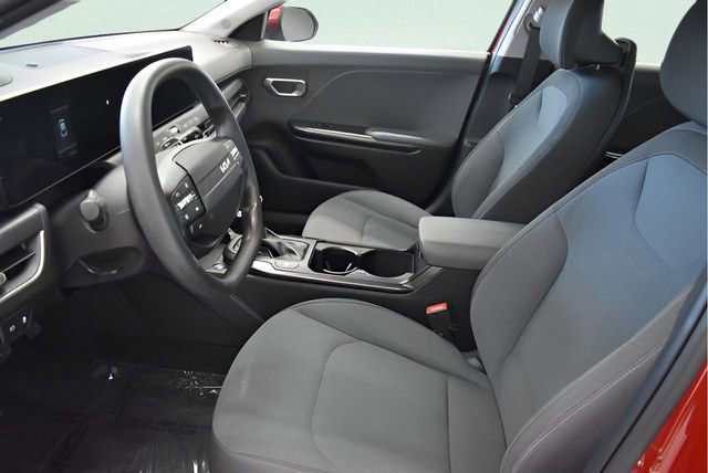 Used 2025 Kia K4 image 22