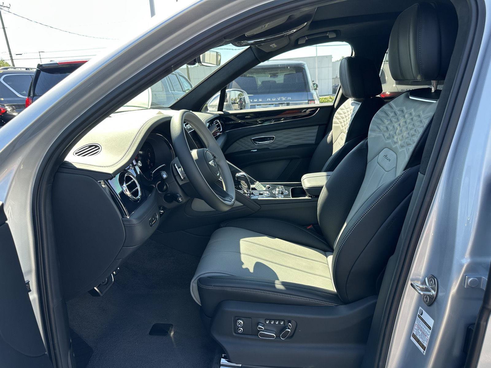 New 2027 Bentley Bentayga AWD/4WD image 9