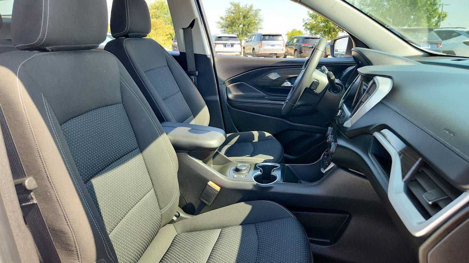 Used 2022 GMC Terrain SLE w/ Driver Convenience Package AWD/4WD image 22