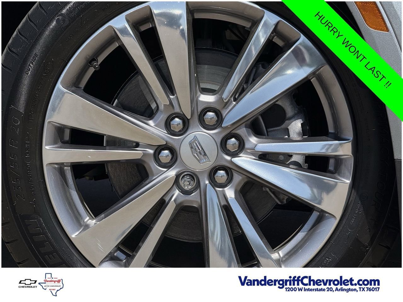 Used 2023 Cadillac XT5 Premium Luxury w/ Platinum Package AWD/4WD image 9