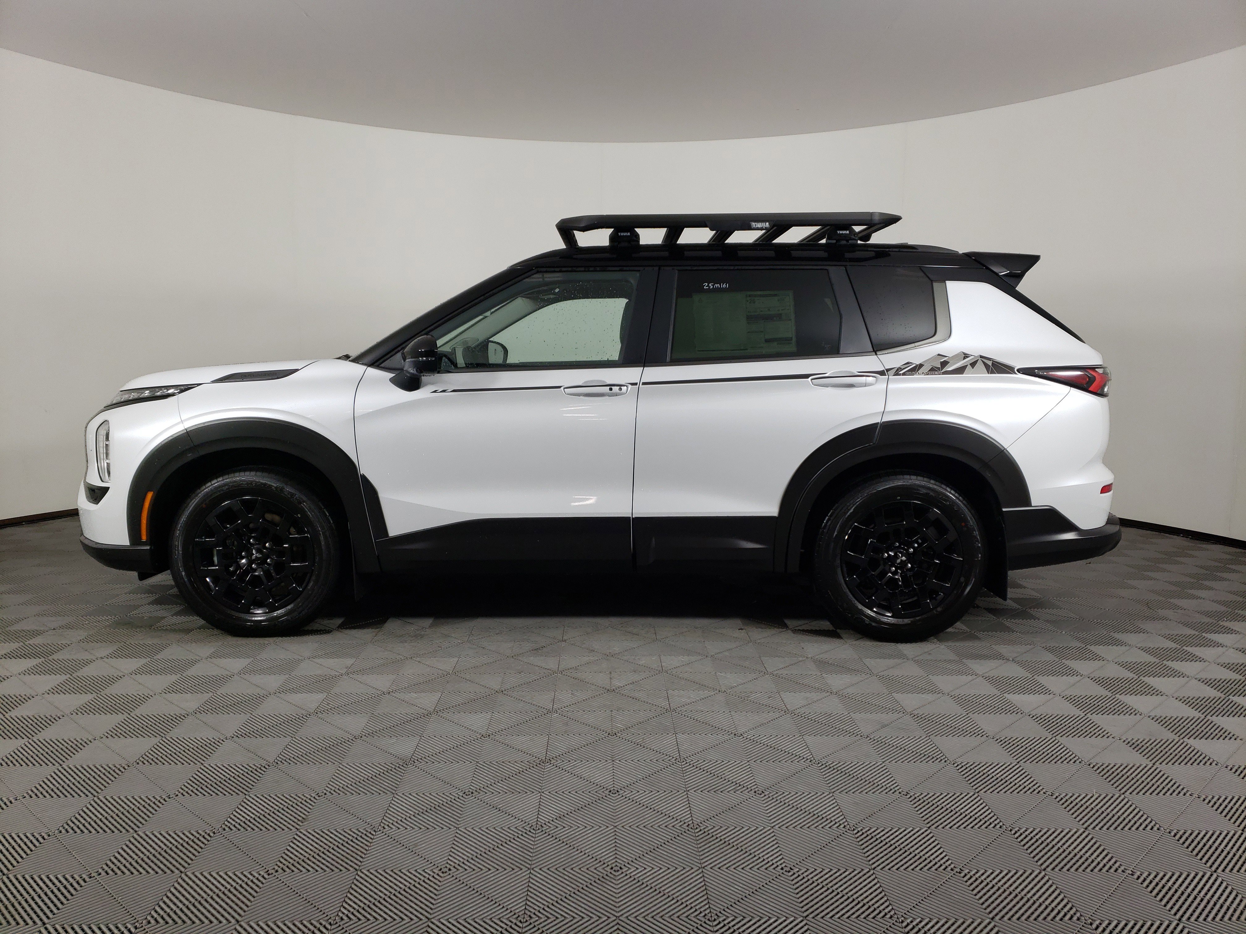 New 2025 Mitsubishi Outlander Trail Edition image 3