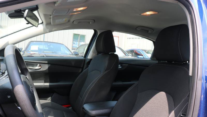 Used 2020 Kia Forte LXS FWD image 6