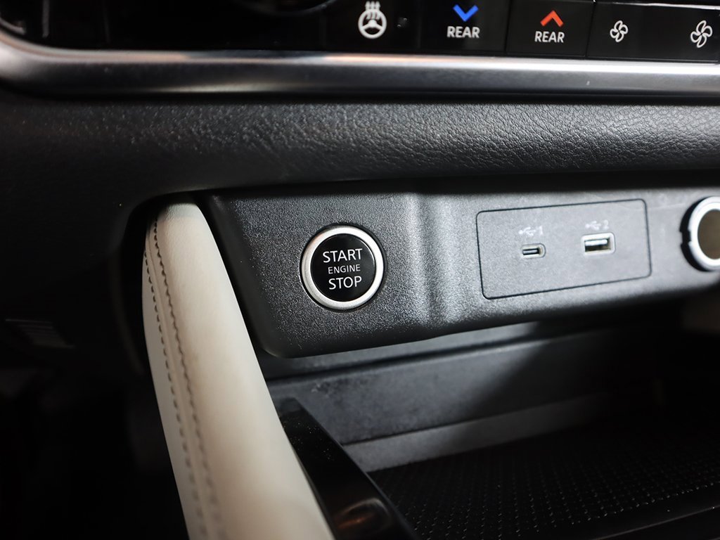 Used 2023 Nissan Rogue SL w/ SL Premium Package image 56