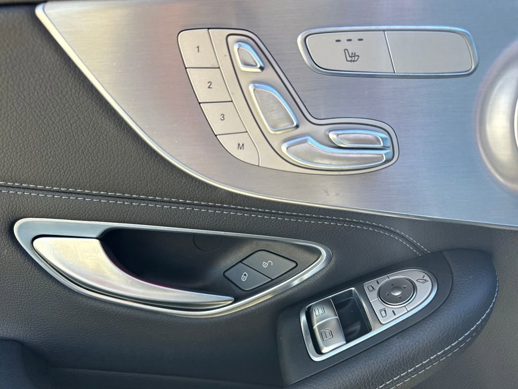 Used 2019 Mercedes-Benz C 300 C 300 image 15