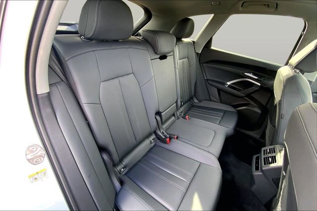 Certified 2025 Audi Q5 Premium w/ Convenience Package AWD/4WD image 19