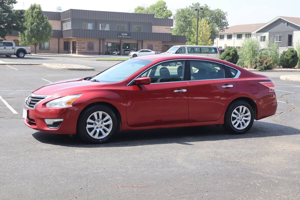Used 2014 Nissan Altima 2.5 S FWD image 10