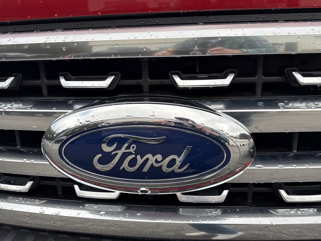 Used 2024 Ford F250 Platinum image 9